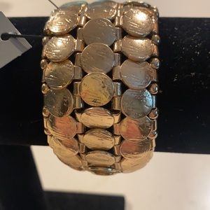 Ladies gold tone bracelet